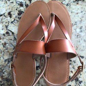 Cat & Jack leather strappy thong sandals girls